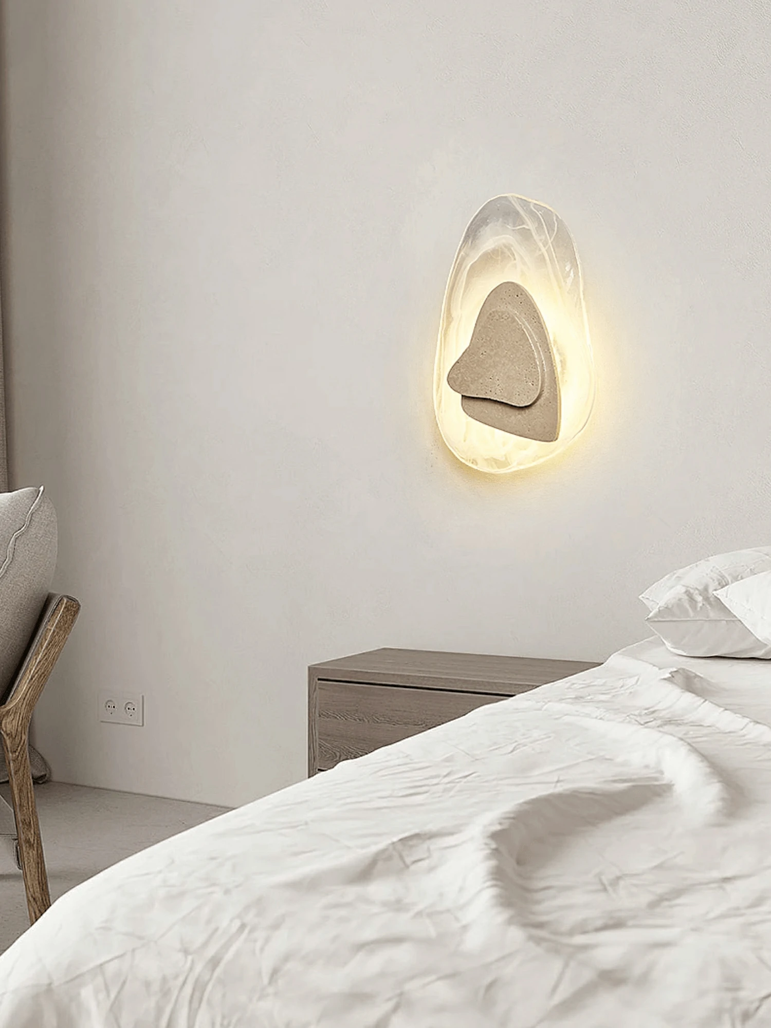 Eira Sconce - Image 5