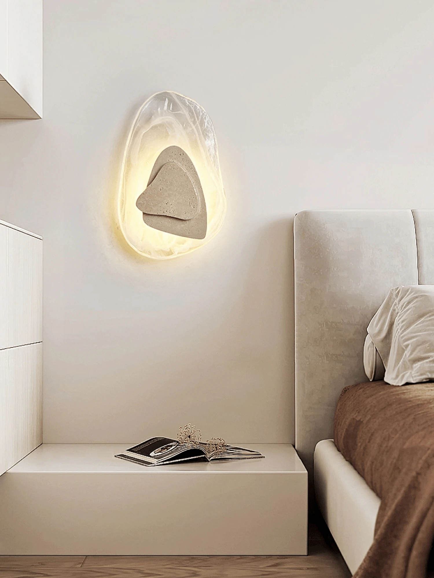 Eira Sconce - Image 2