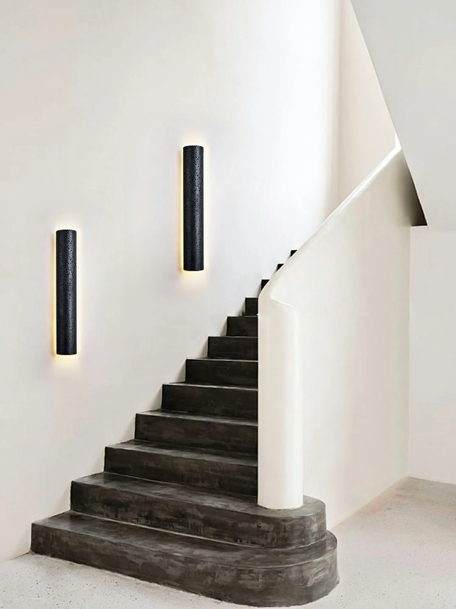 Kaedran Wall Lamp - Image 3
