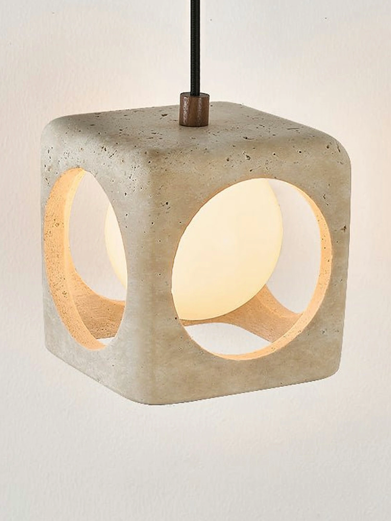 Kaelis Travertine Pendant Lamp - Image 10