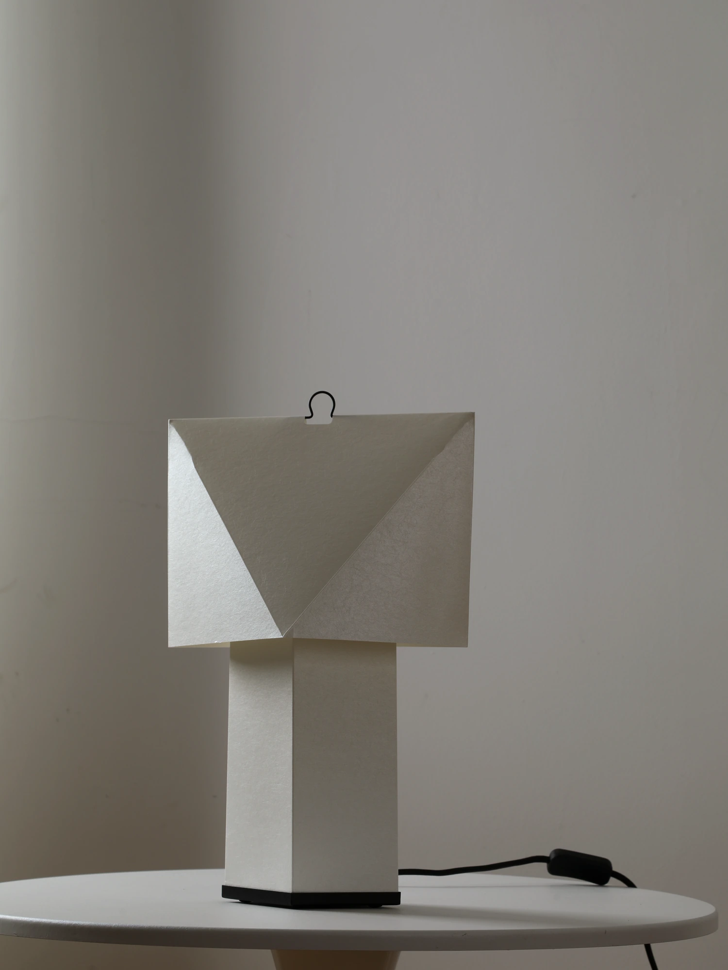 Aplat Table Lamp - Image 10