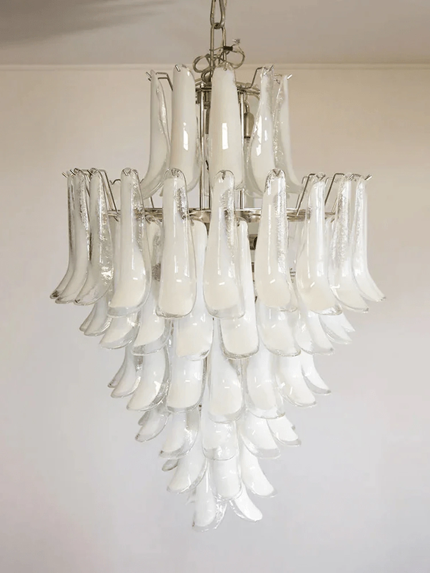 Dravina Glass Petals Pendant Lamp - Image 27