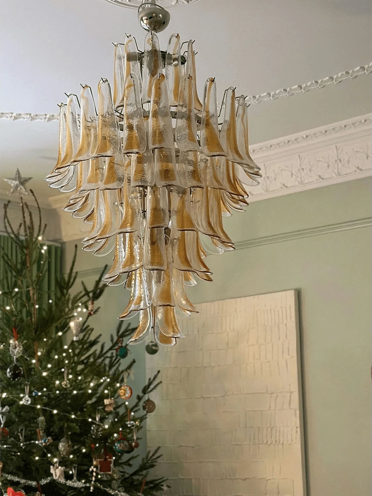 Dravina Glass Petals Pendant Lamp - Image 12
