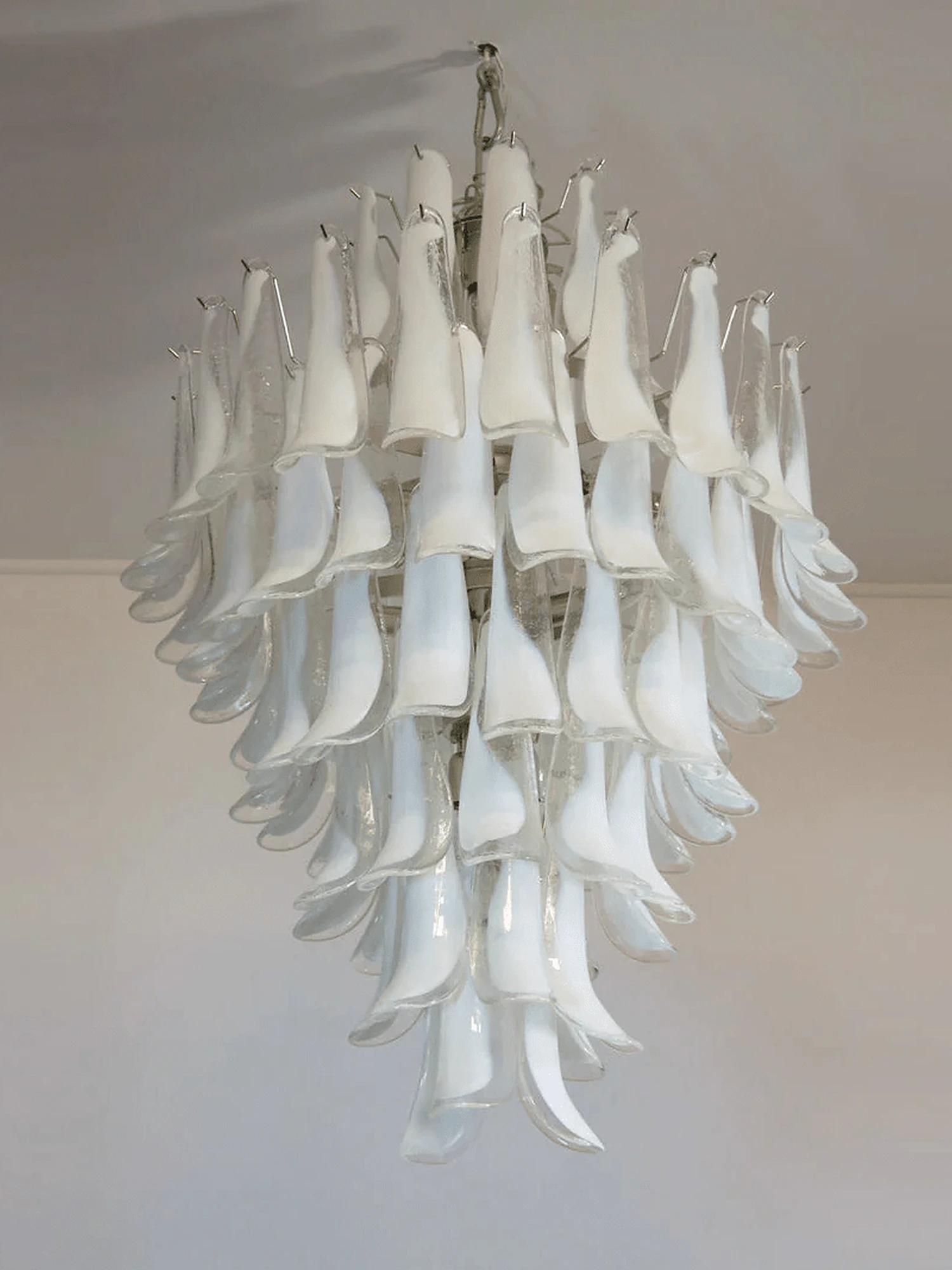 Dravina Glass Petals Pendant Lamp - Image 22