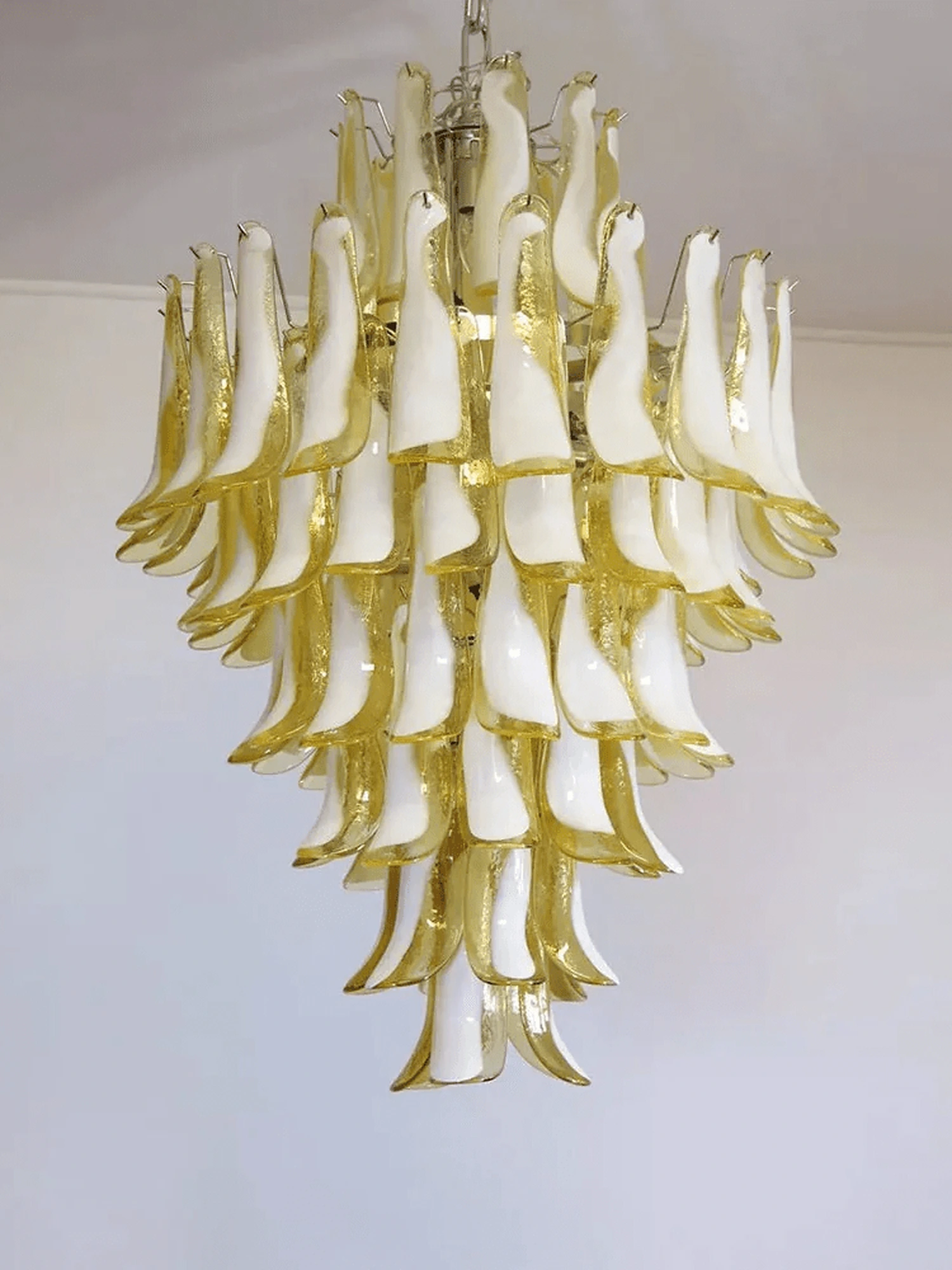 Dravina Glass Petals Pendant Lamp - Image 24