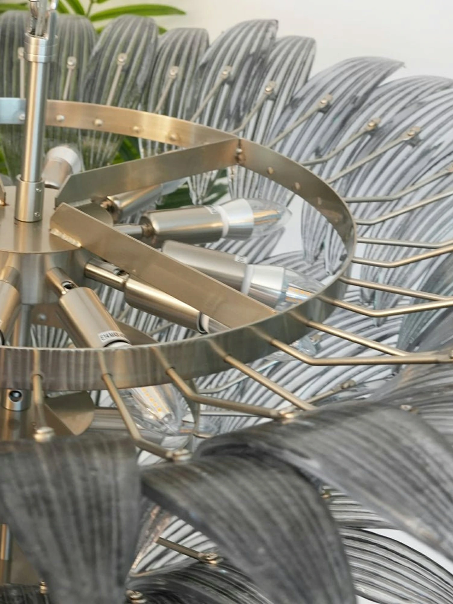 Palm Grove Murano Chandelier - Image 22