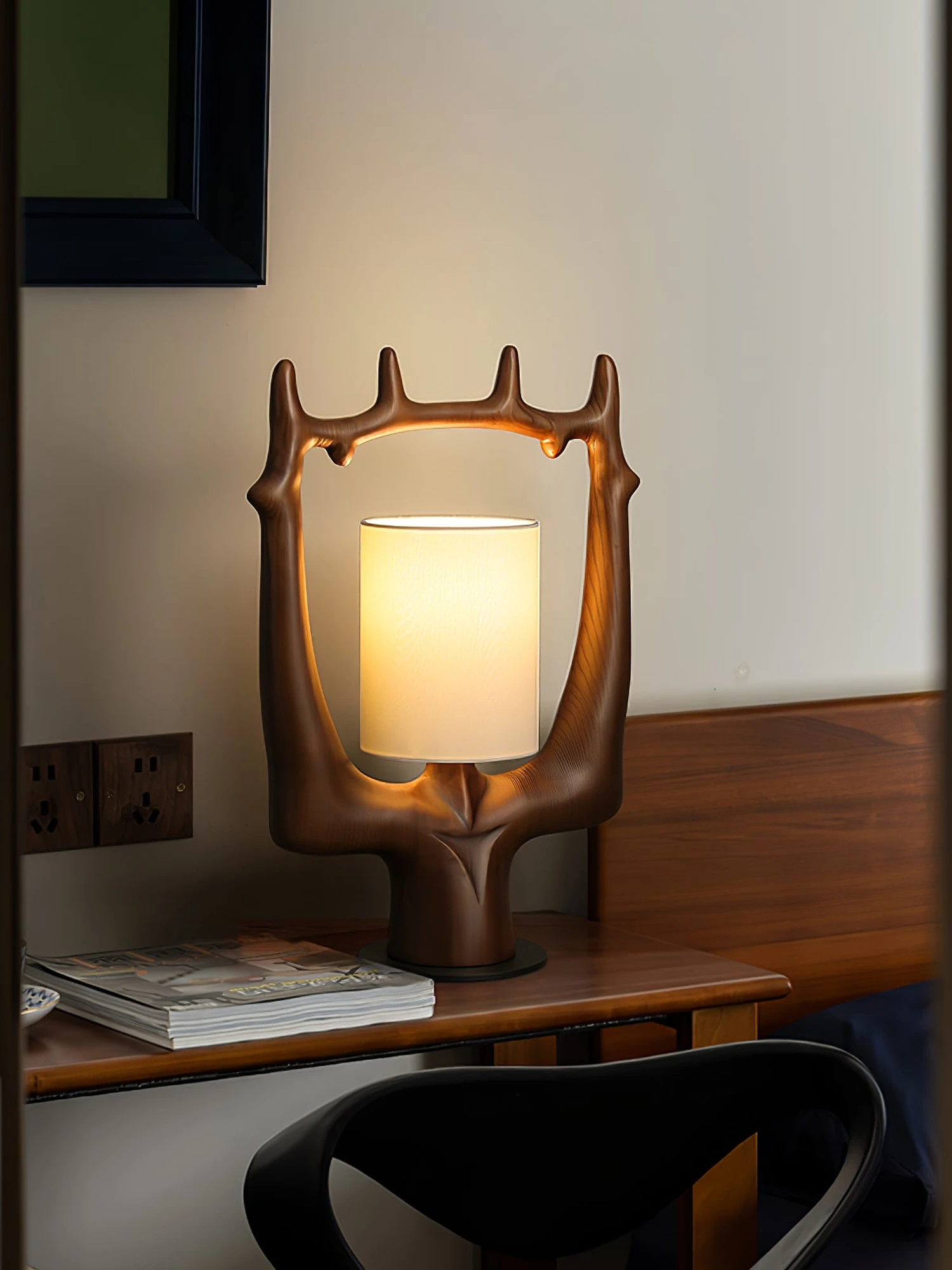Antler Ring Table Lamp - Image 17