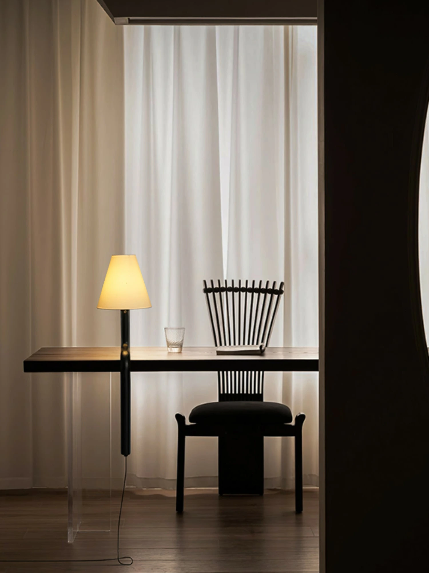 Bend Wood Table Lamp - Image 5