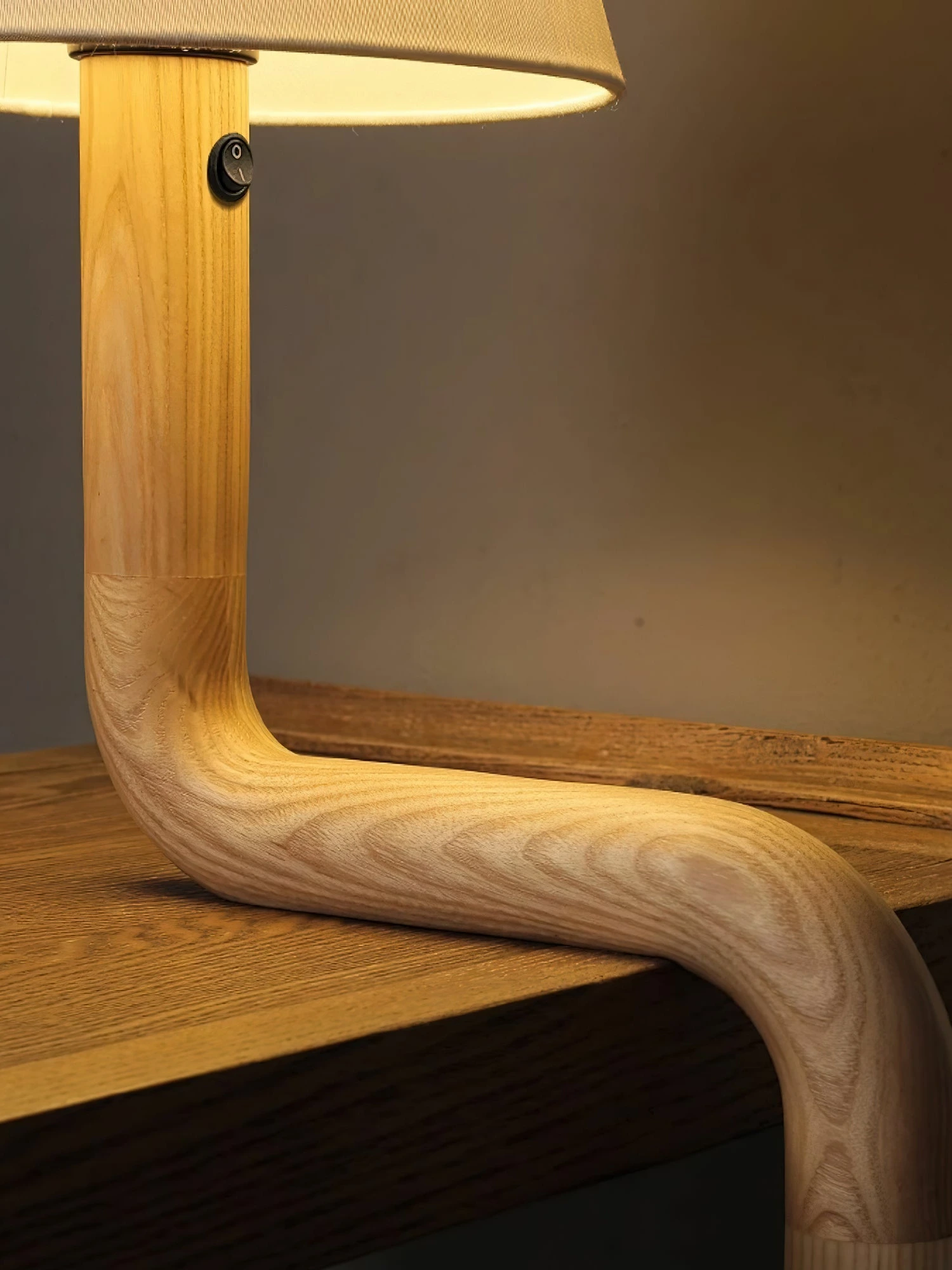 Bend Wood Table Lamp - Image 18