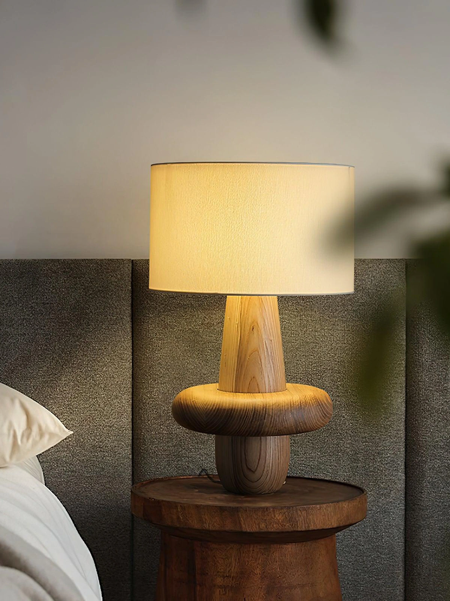 Buddha Til Table Lamp - Image 12