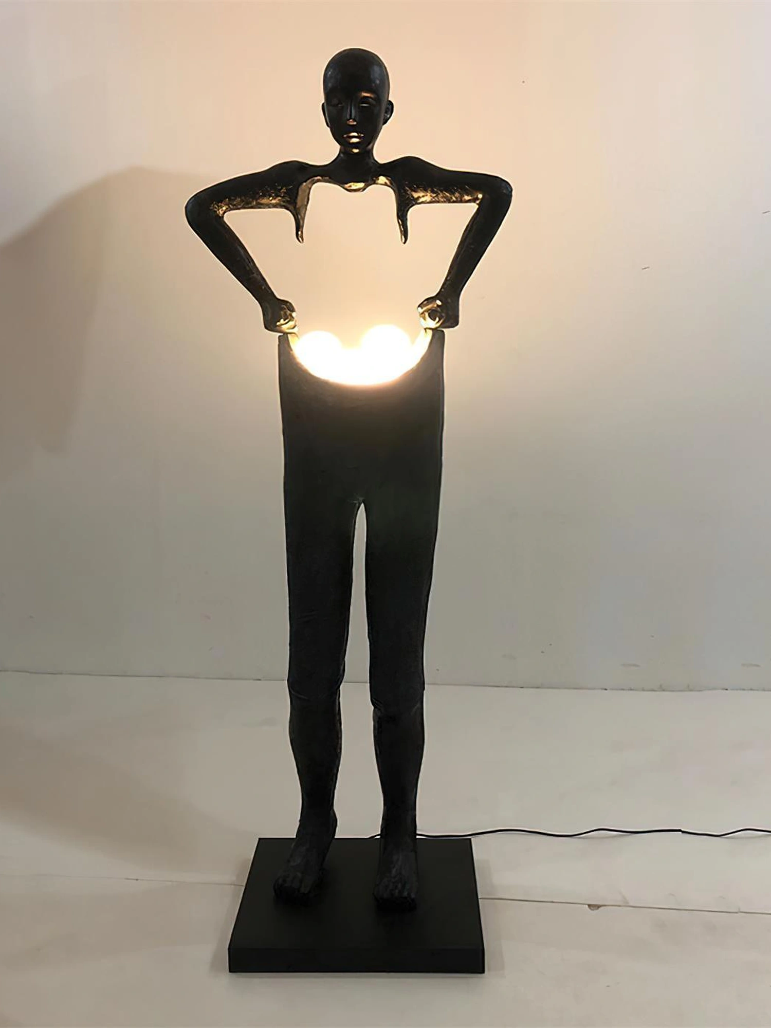 Carrier Sculpture Floor Lamp - Image 8