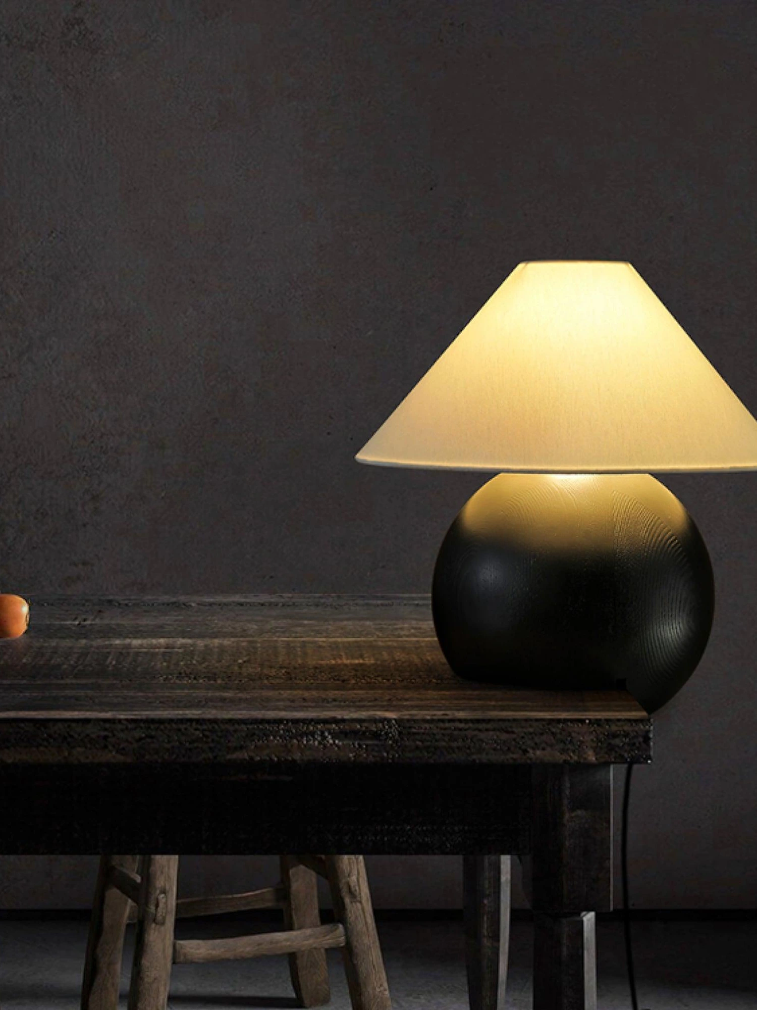 Corner Log Table Lamp - Image 7