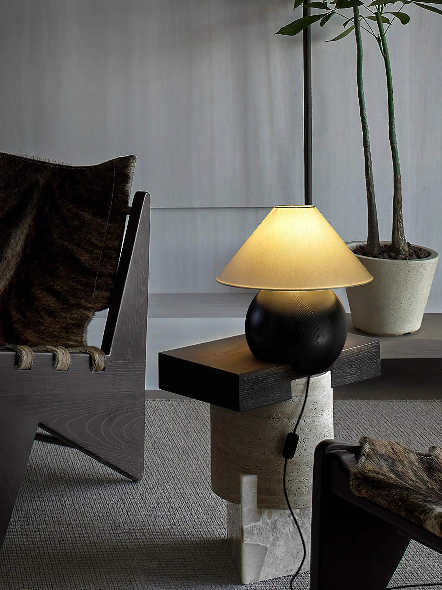Corner Log Table Lamp - Image 13