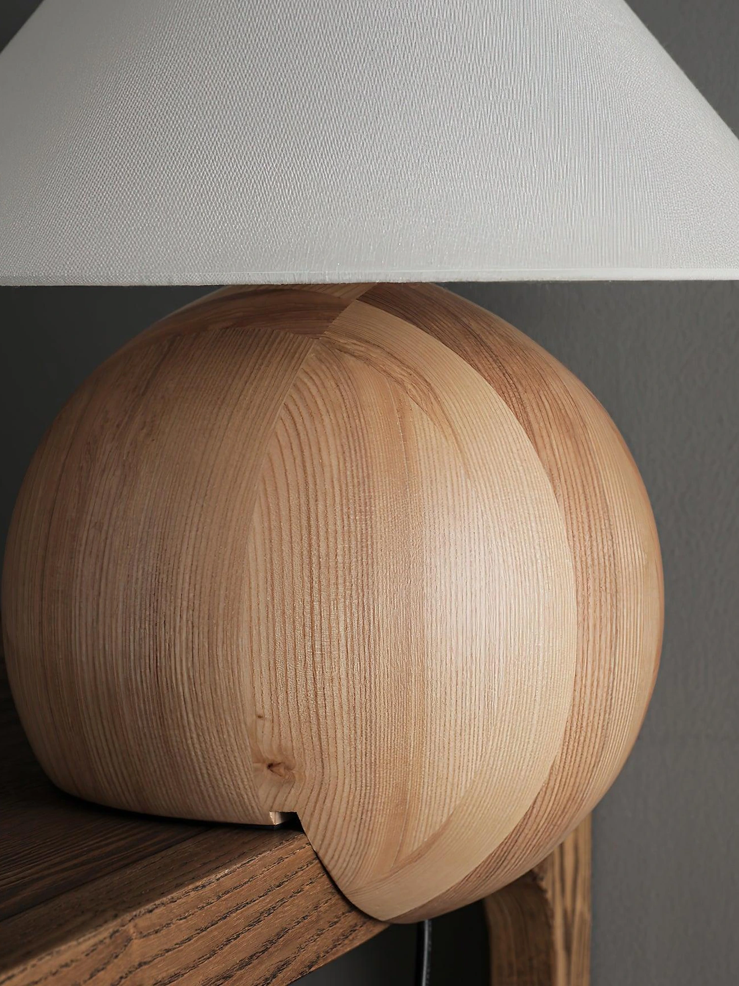 Corner Log Table Lamp - Image 16