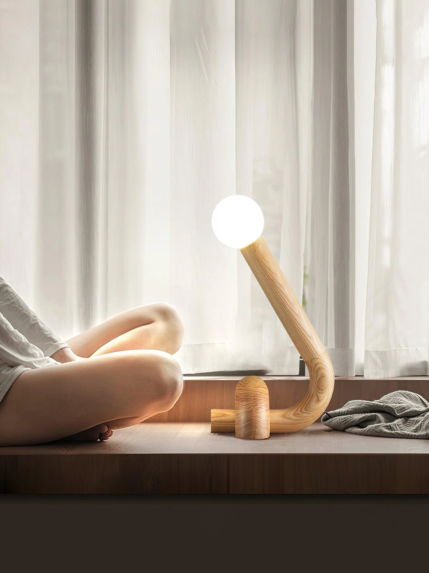 Curled Table Lamp - Image 10