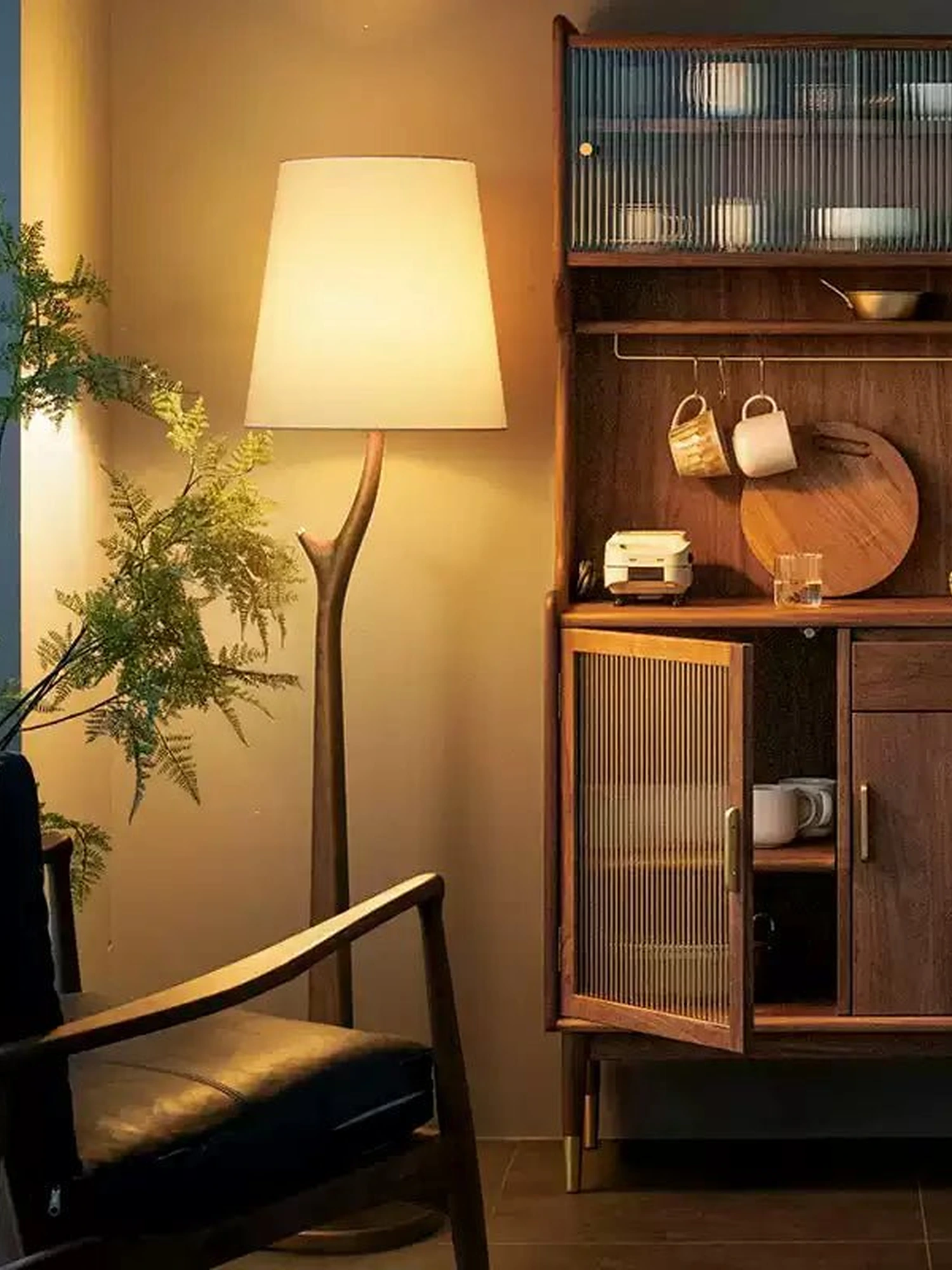 Elowen Floor Lamp - Image 10