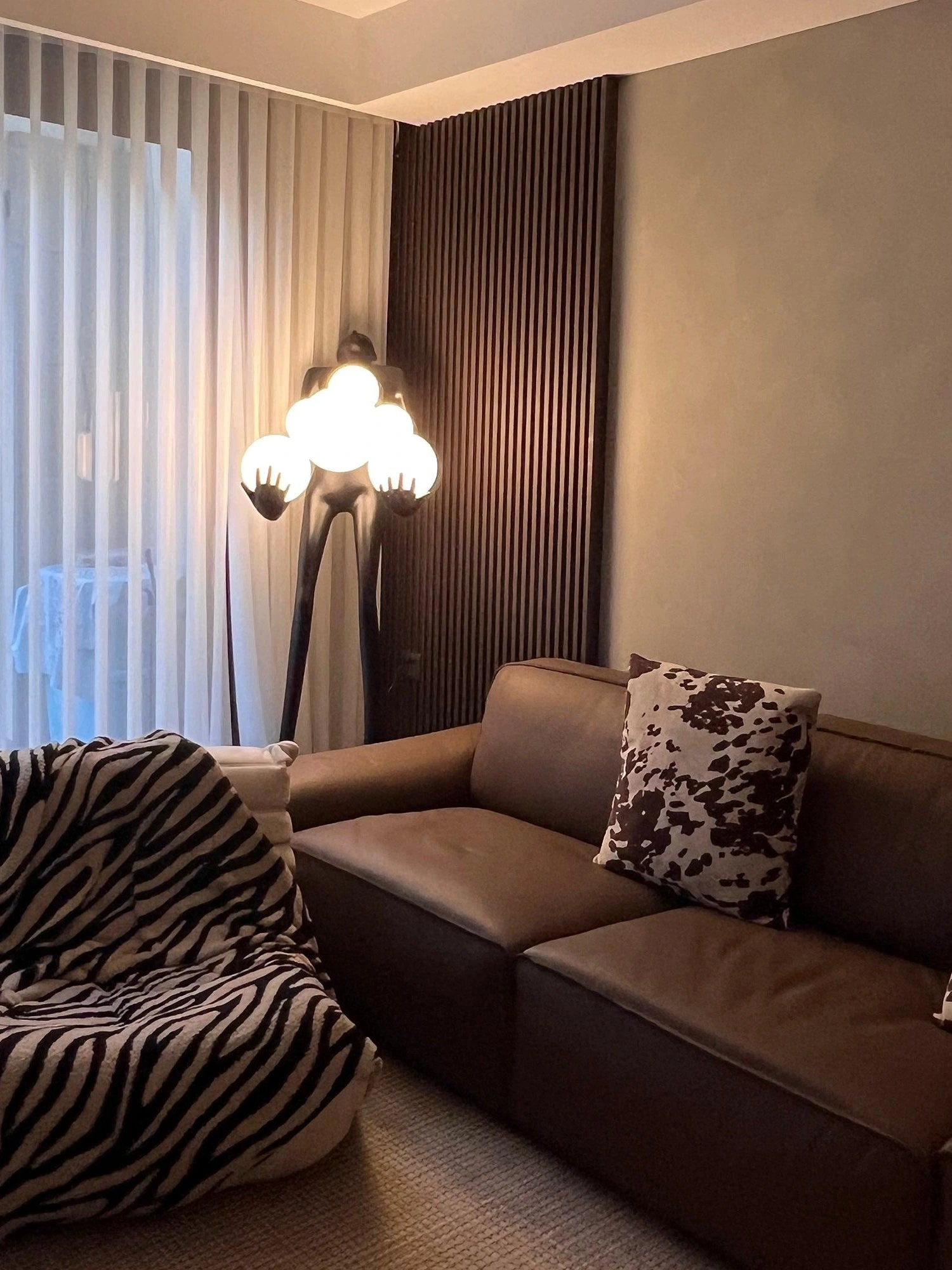 Embrace Sculpture Floor Lamp - Image 10