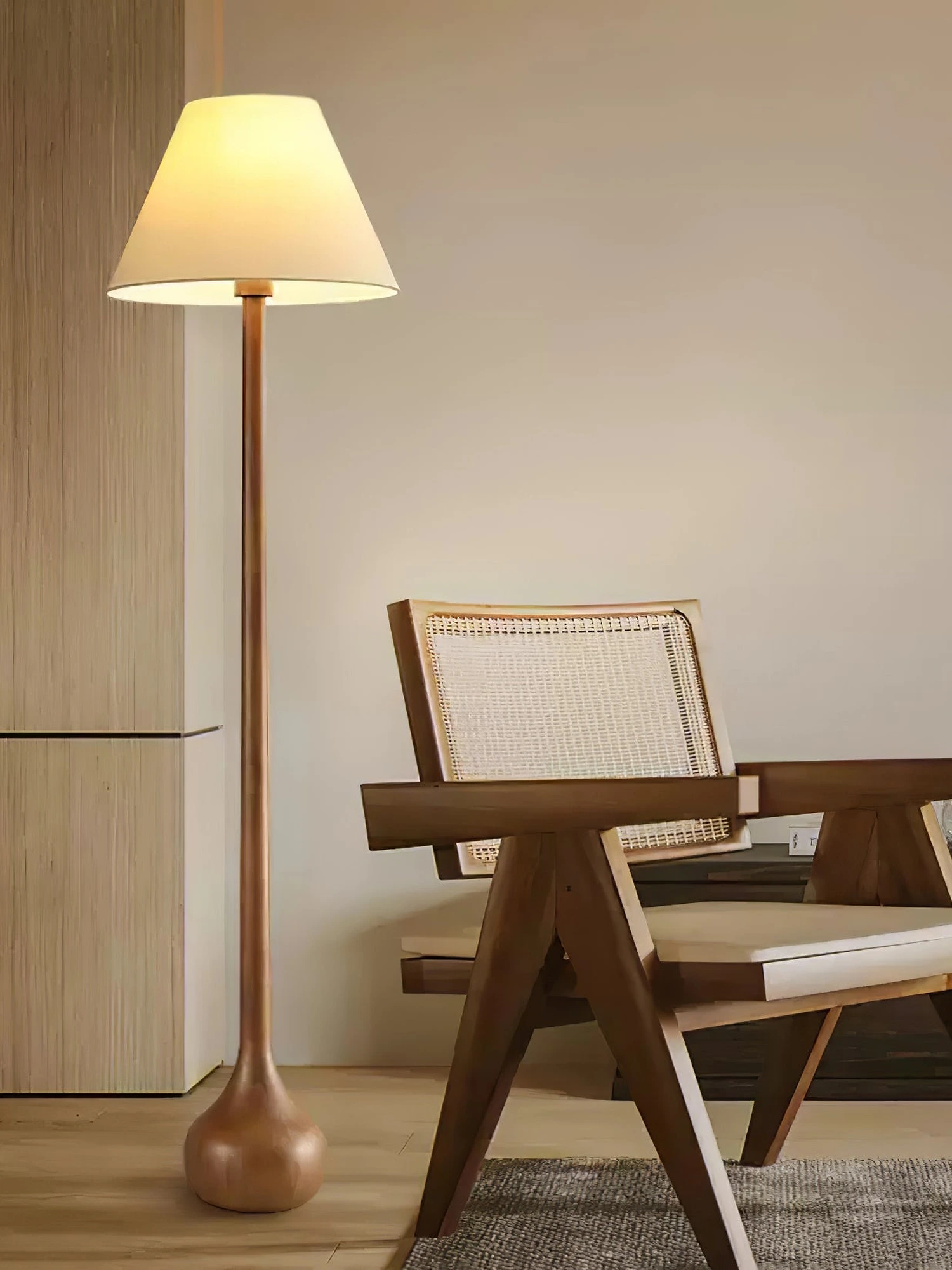 Final Strike Floor Lamp - Image 4
