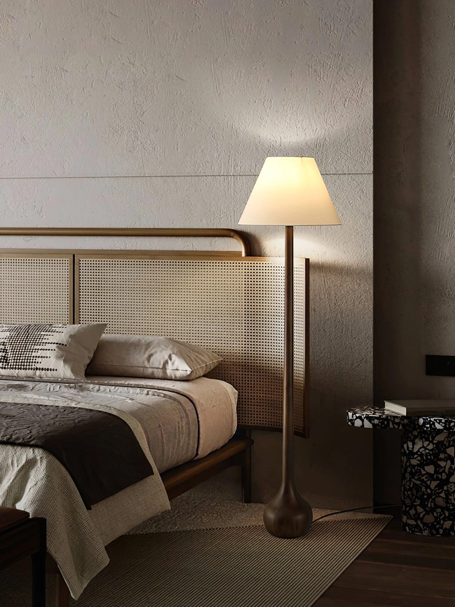 Final Strike Floor Lamp - Image 3