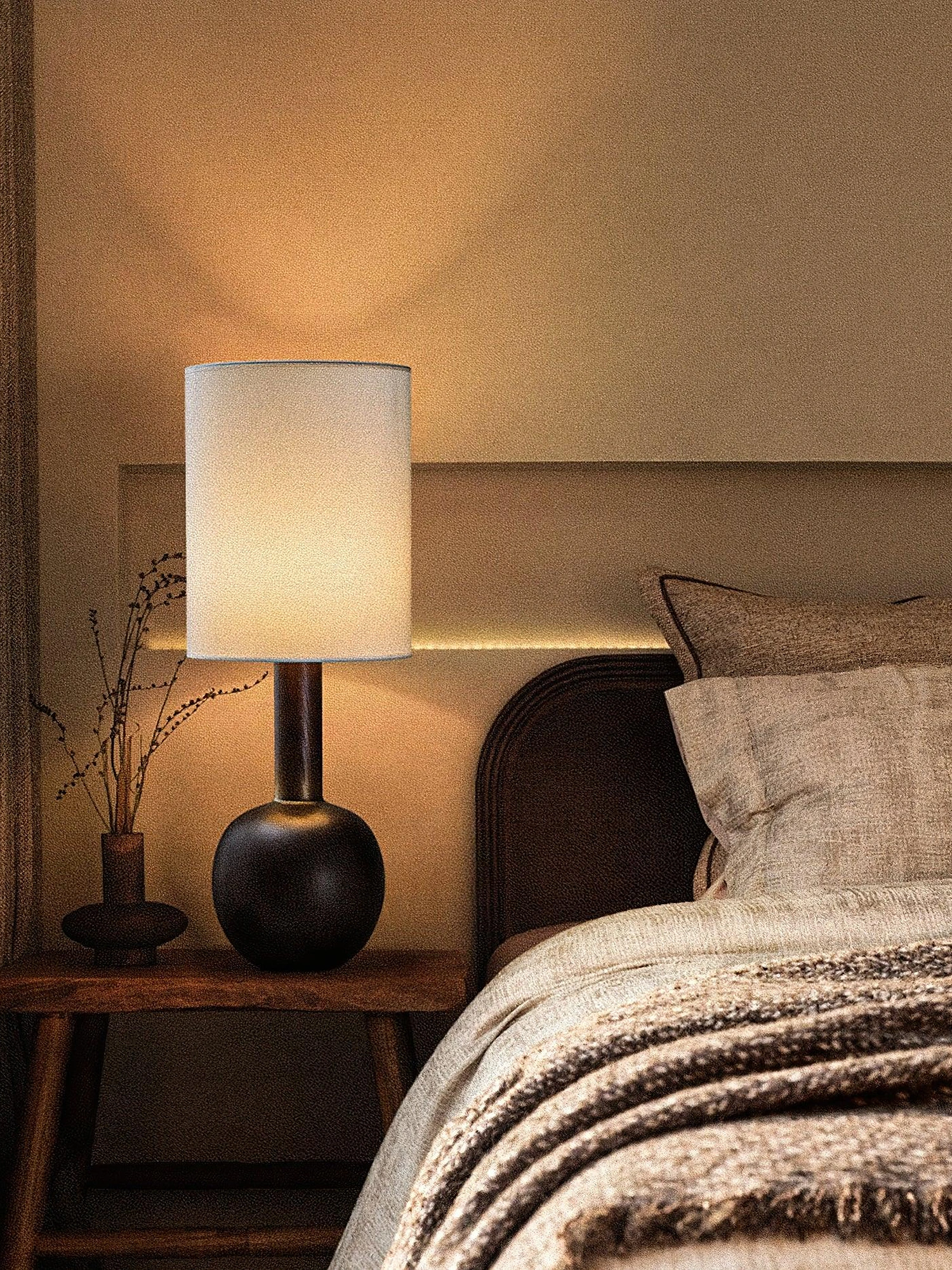 Gavel Table Lamp - Image 2