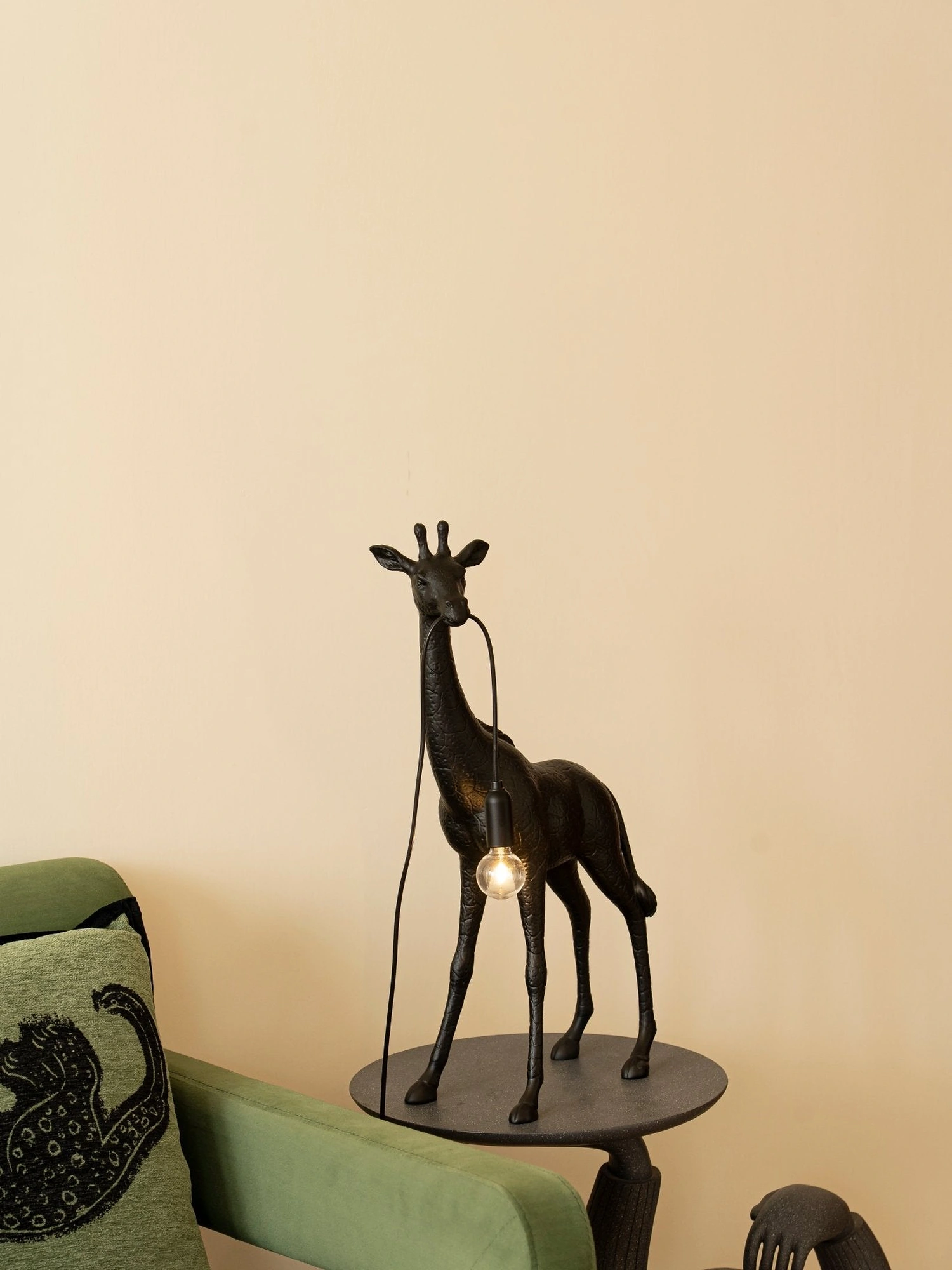 Giraffe Royale Sculpture Floor Lamp - Image 5