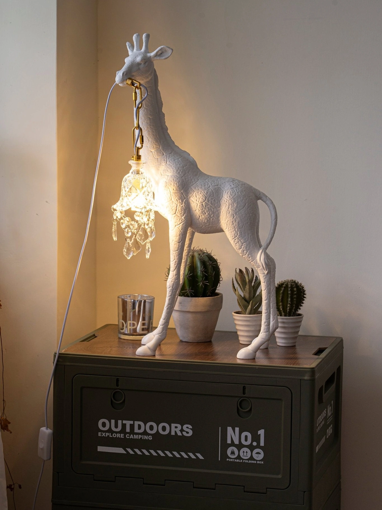 Giraffe Royale Sculpture Floor Lamp - Image 7
