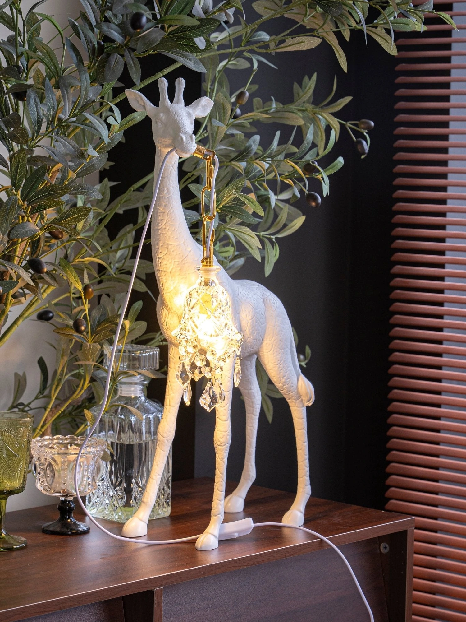Giraffe Royale Sculpture Floor Lamp - Image 11