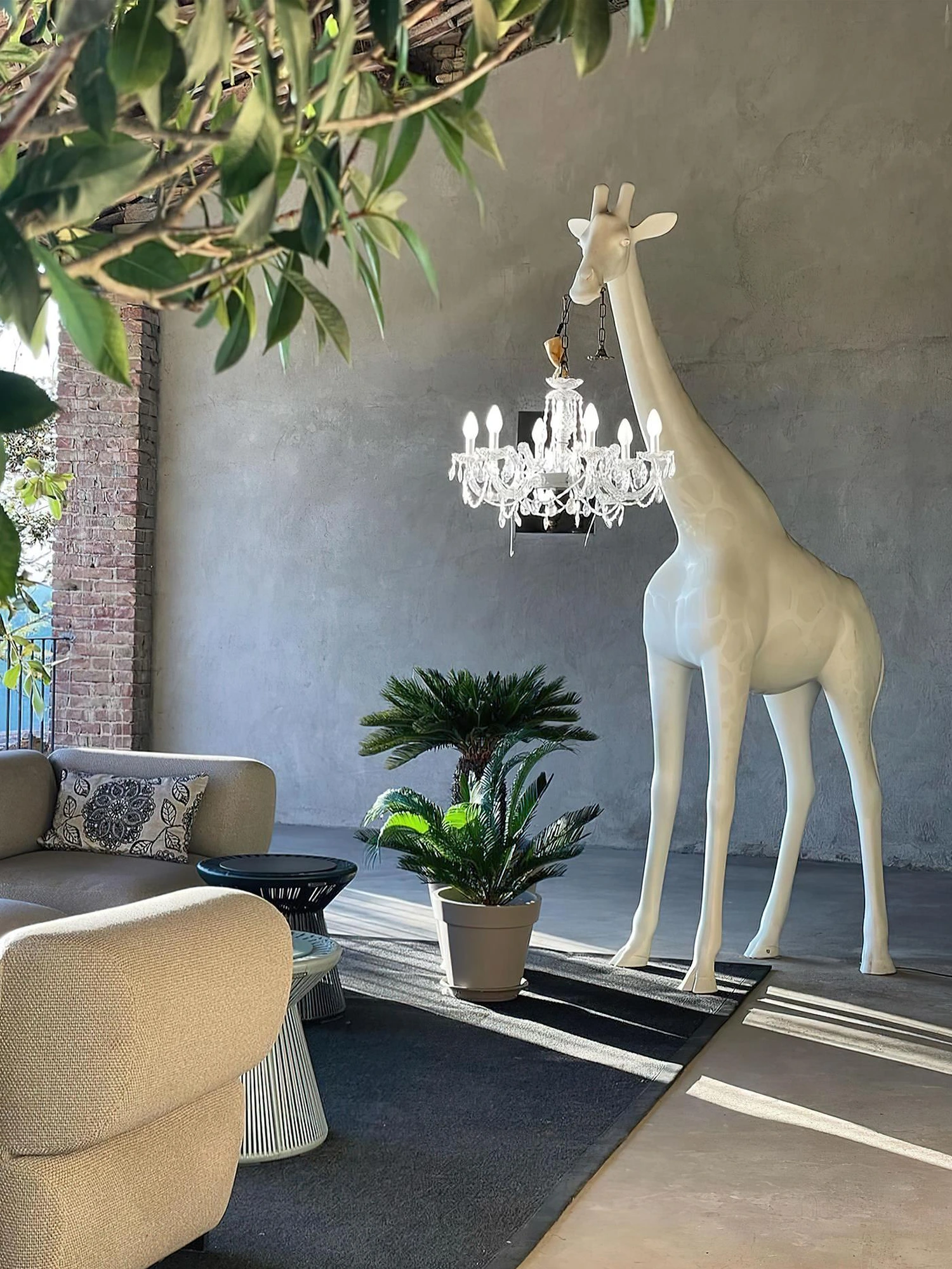 Giraffe Sculpture Floor Lamp - Image 3