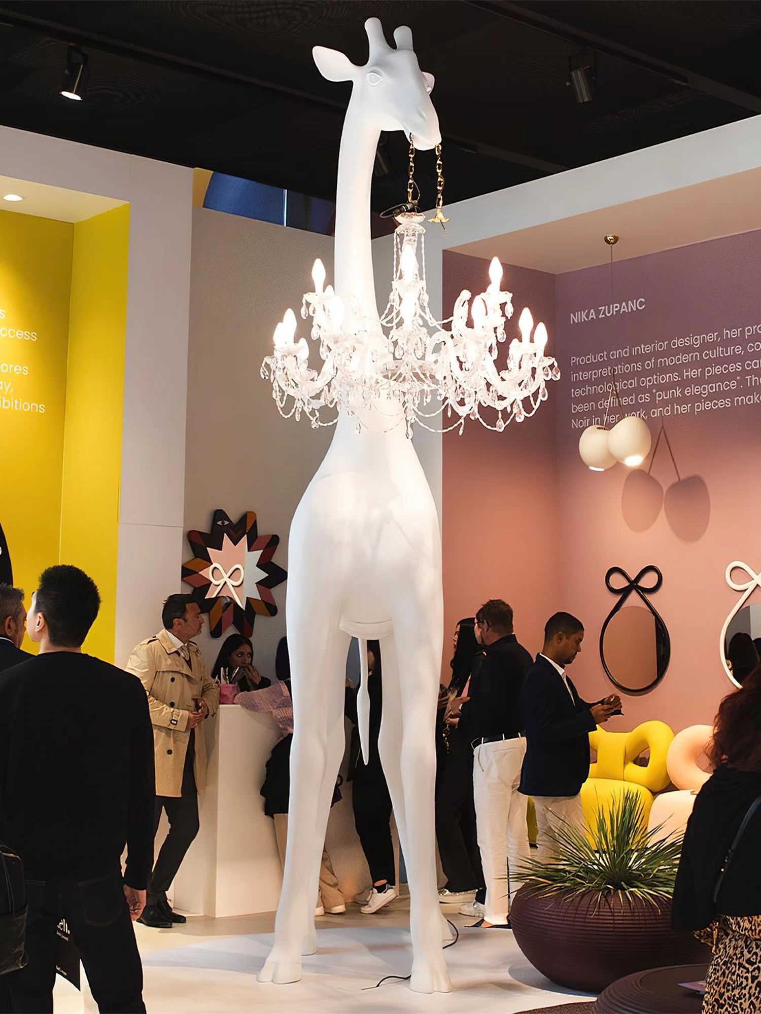 Giraffe Sculpture Floor Lamp - Image 9