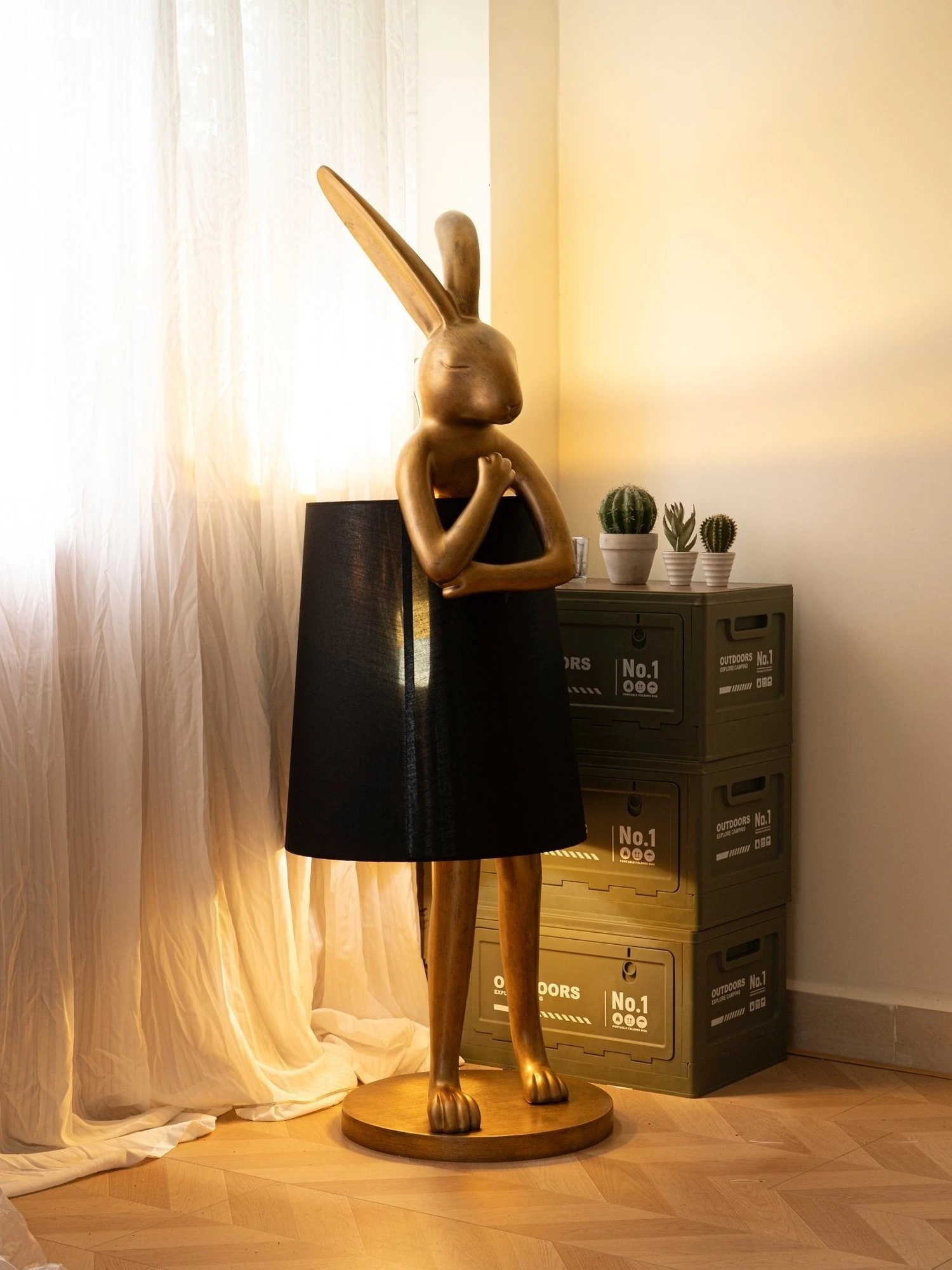 Hare Silhouette Table Lamp - Image 2