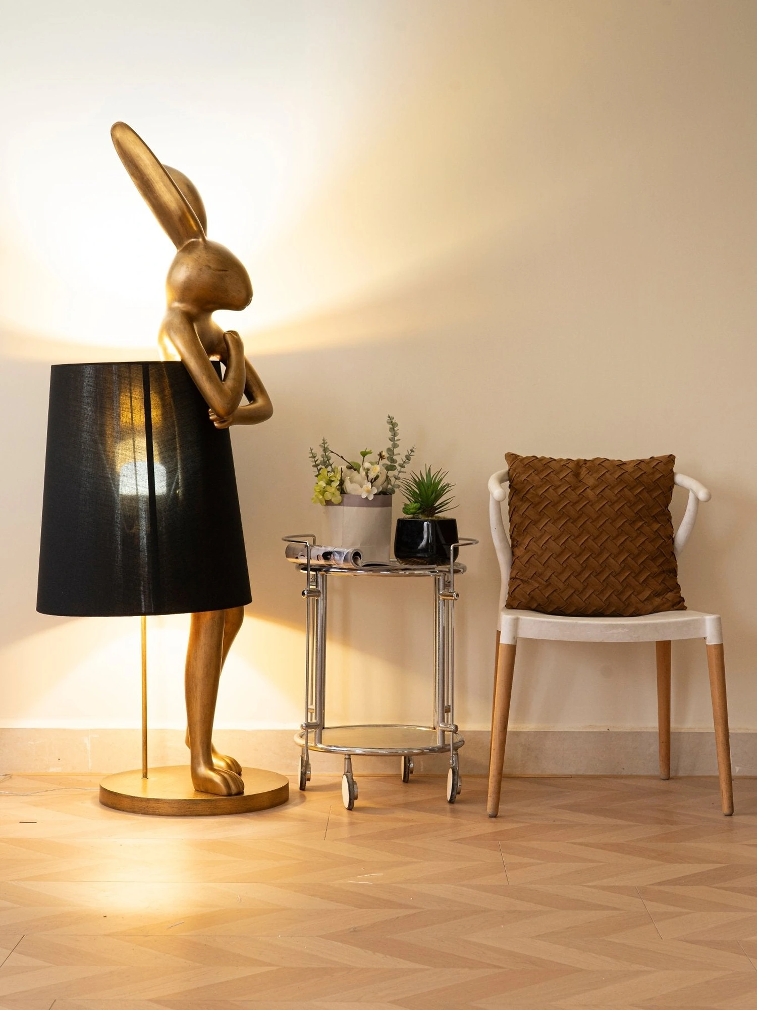 Hare Silhouette Table Lamp - Image 5