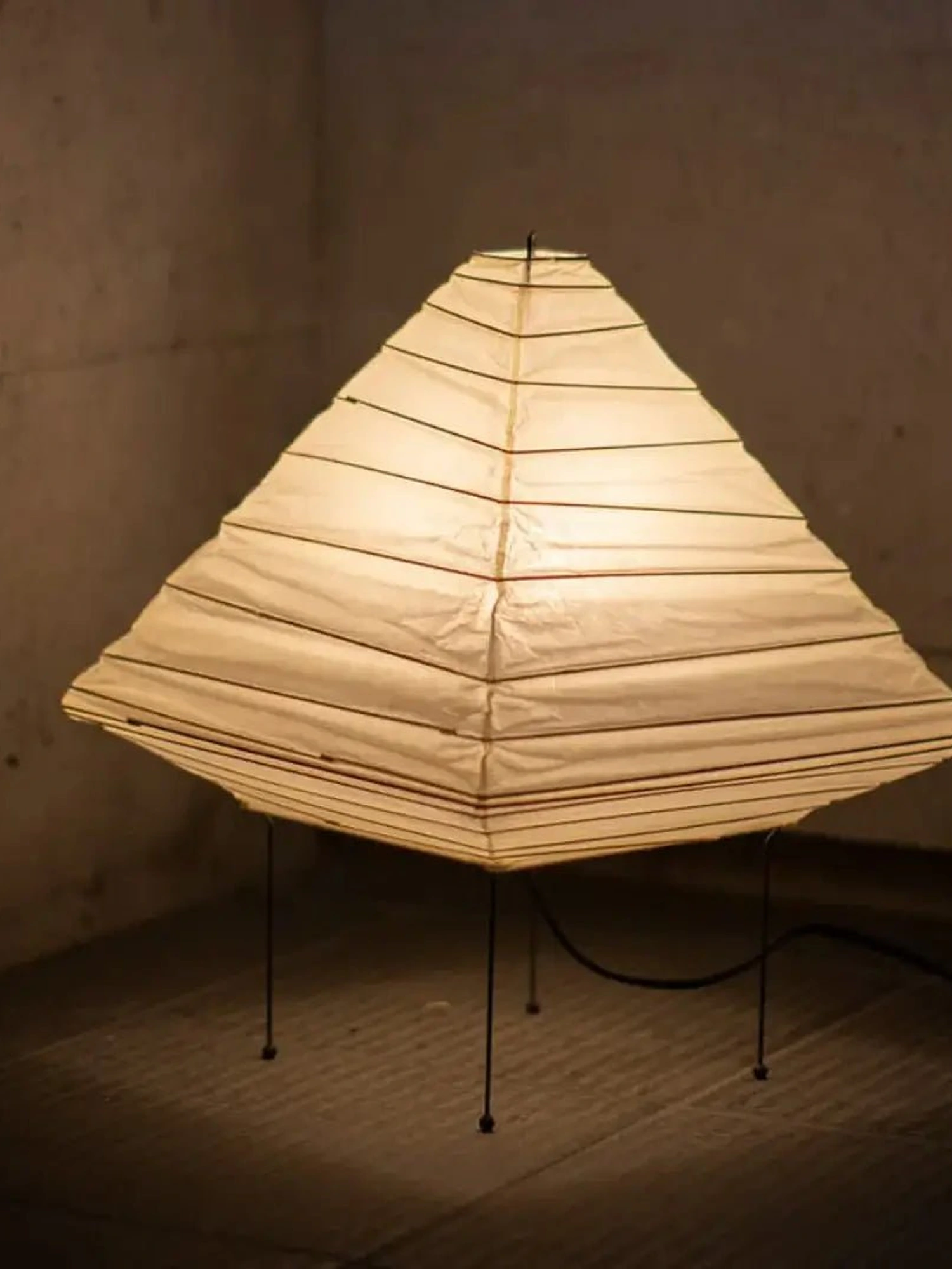 Kiyoshi Rice Paper Pyramid Table Lamp - Image 10