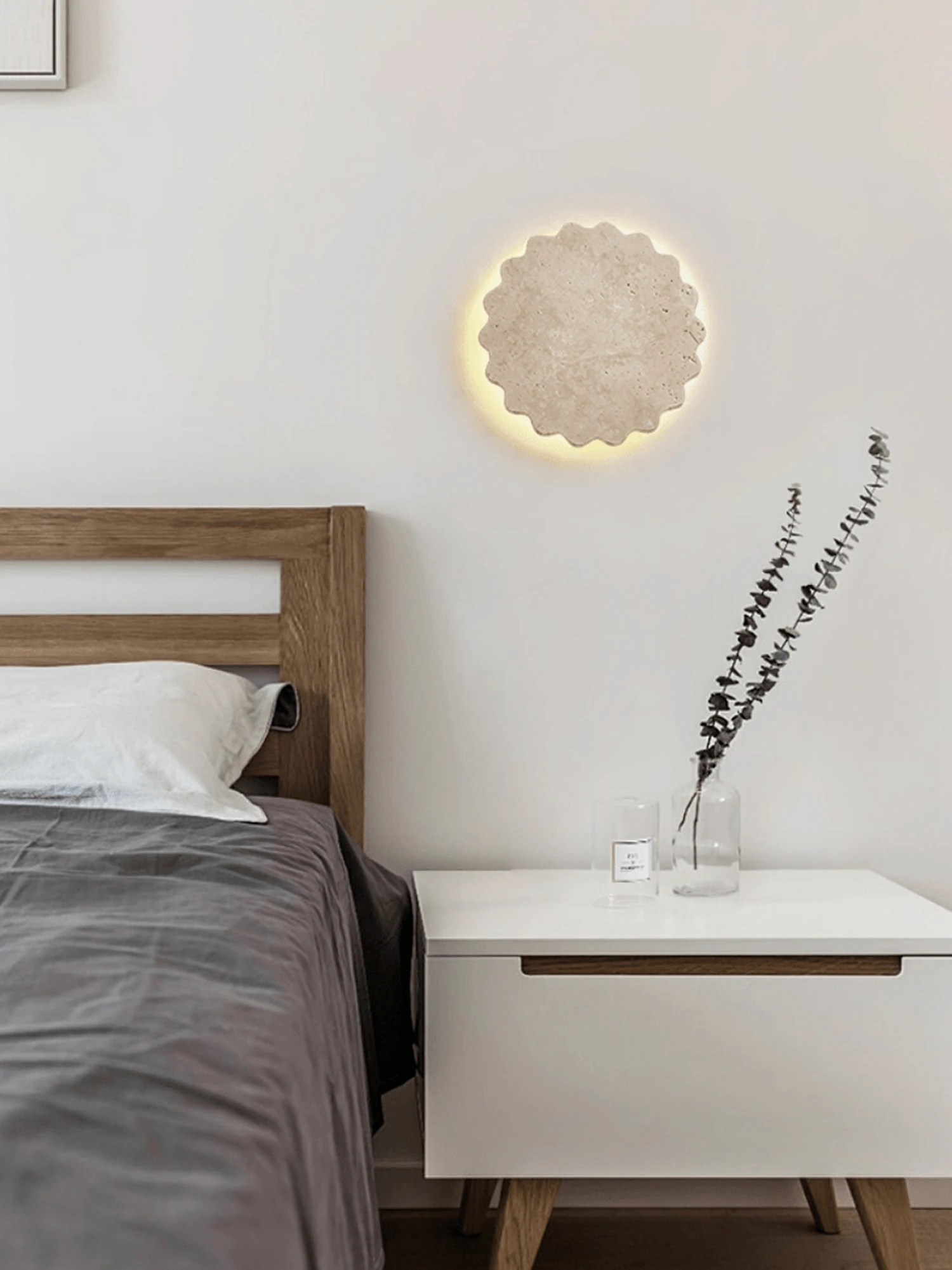 Luna Scallop Wall Sconce - Image 5