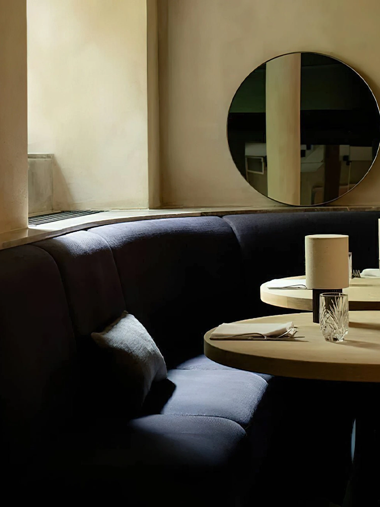 Orlo Ribbed Table Lamp - Image 13