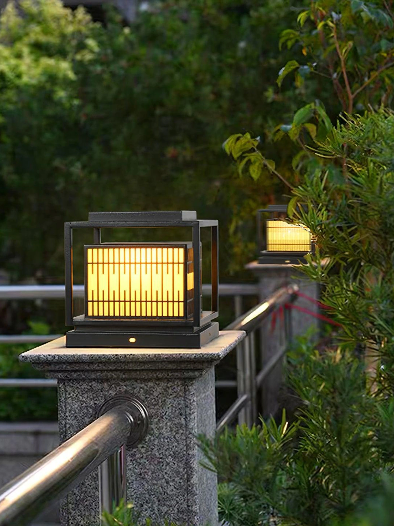Window Grille Outdoor Post Light - Image 7