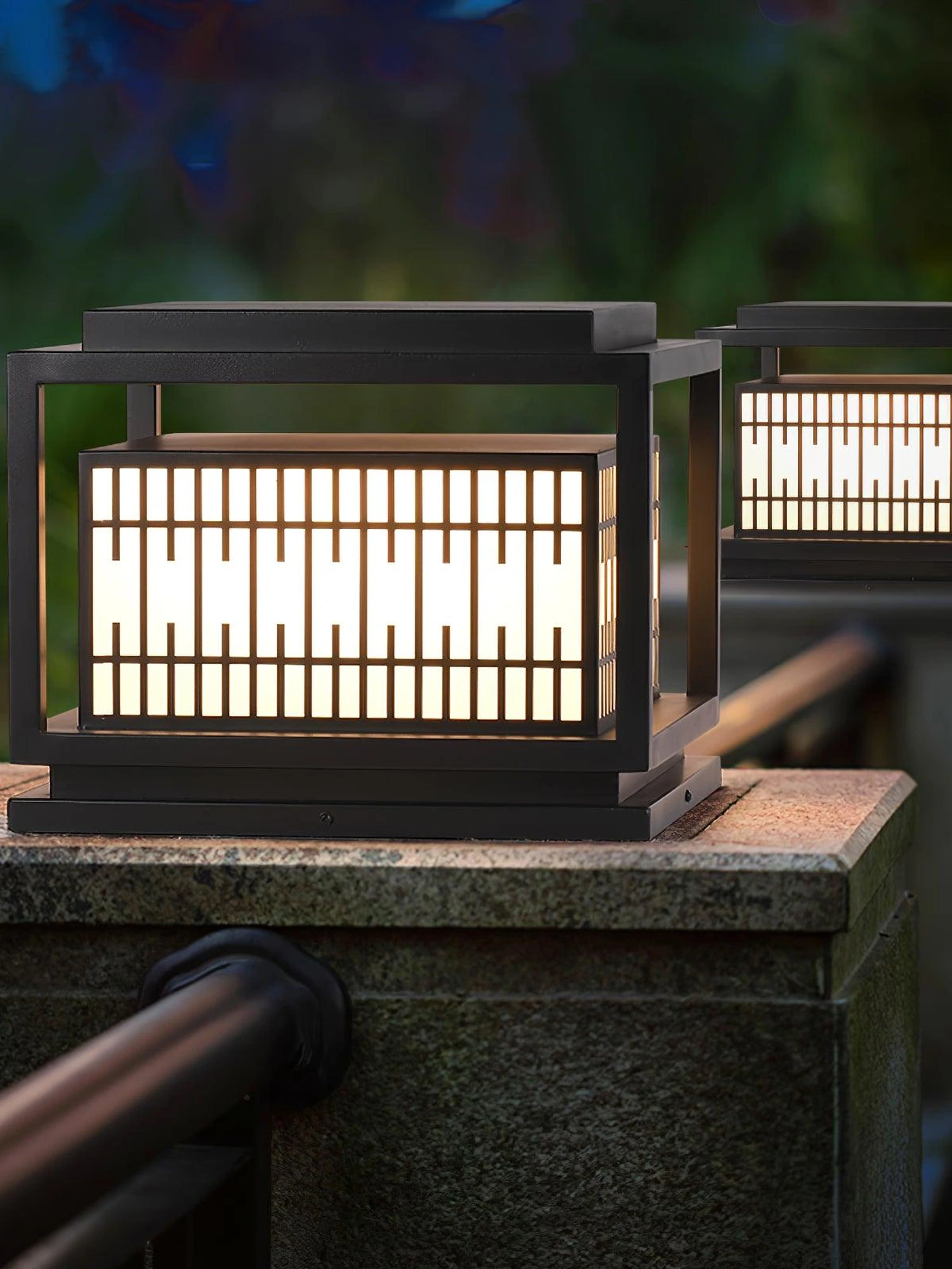 Window Grille Outdoor Post Light - Image 9