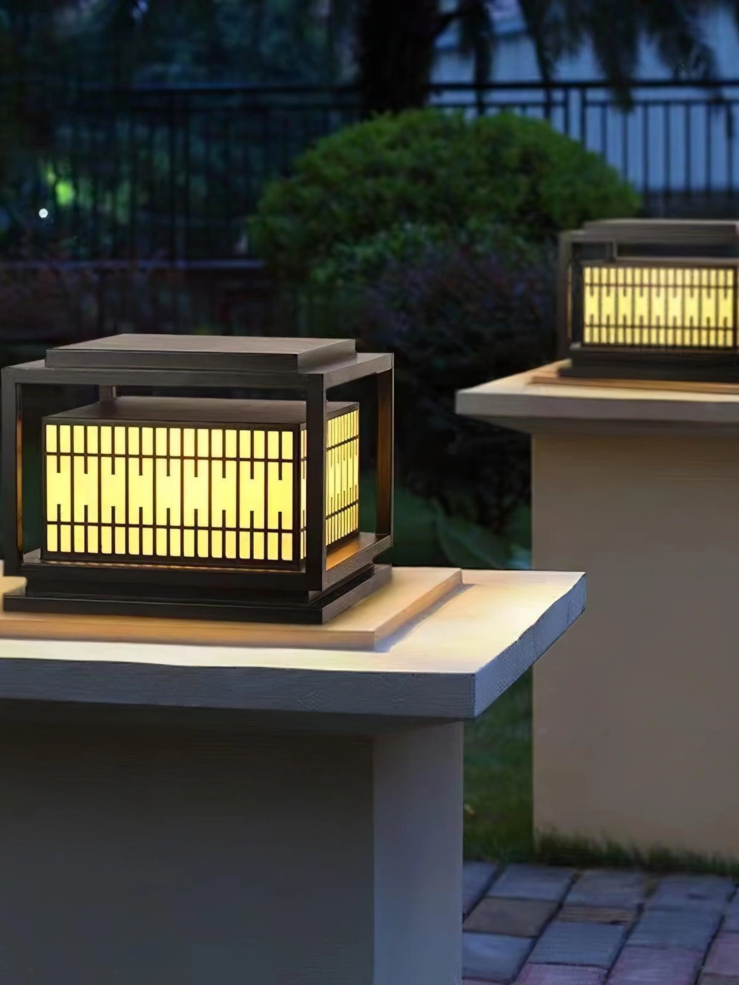 Window Grille Outdoor Post Light - Image 14